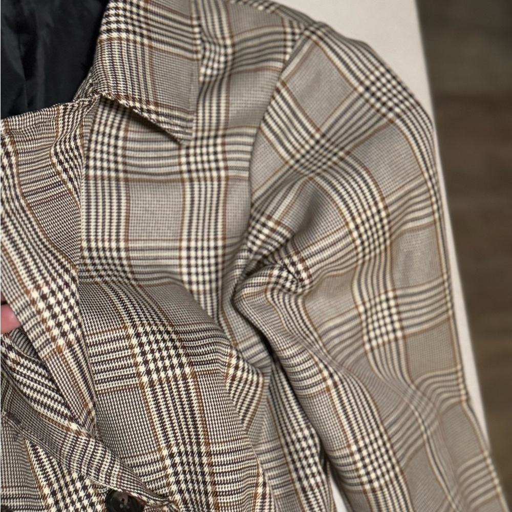 Plaid Blazer in Brown and Black size Large - Picture 5 of 16